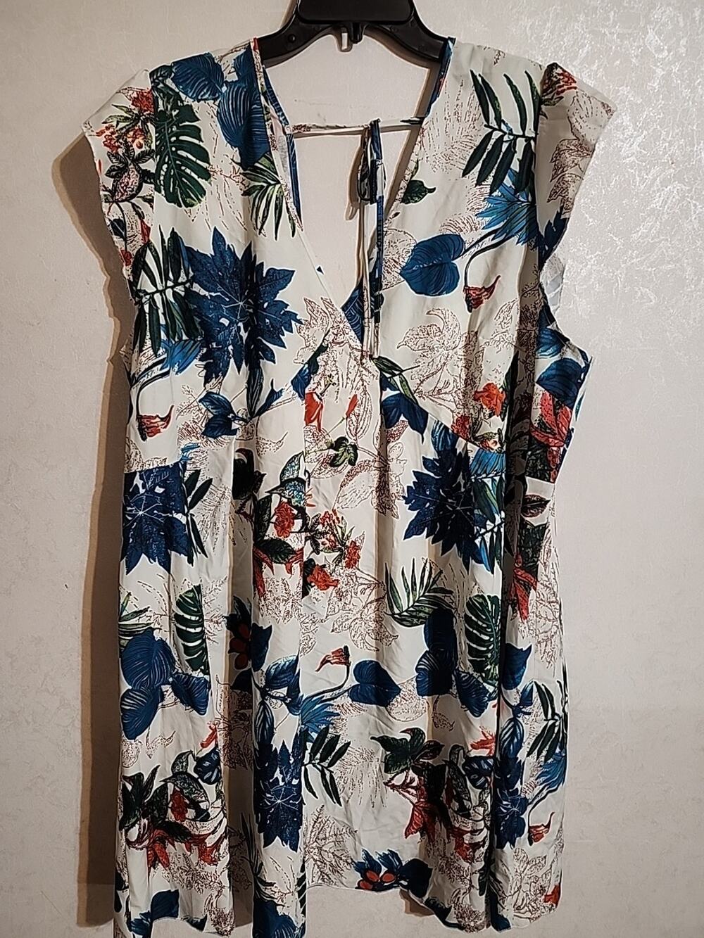 Shein Curve Womens Dress Fit & Flare 4XL Floral Tropical Silky Feel V-Neck V-Bac